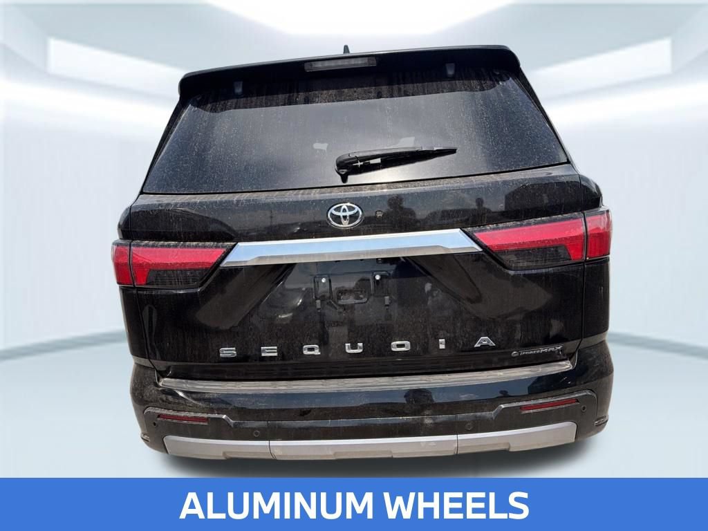 Used 2025 Toyota Sequoia Capstone AWD/4WD image 9
