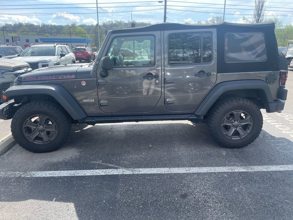 Used 2017 Jeep Wrangler Unlimited Rubicon image 1
