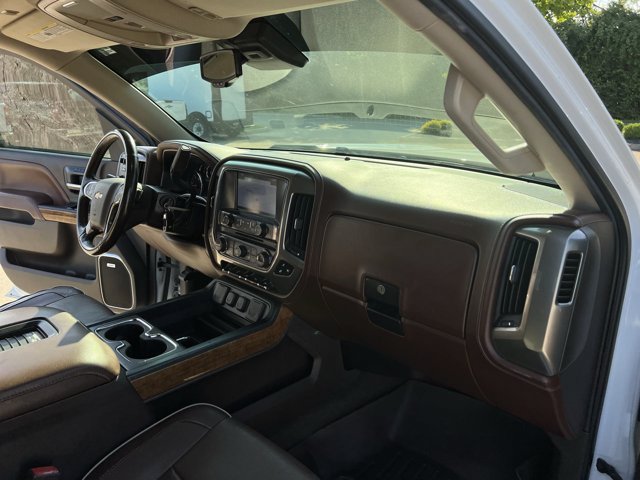Used 2016 Chevrolet Silverado 1500 High Country w/ High Country Premium Package AWD/4WD image 30