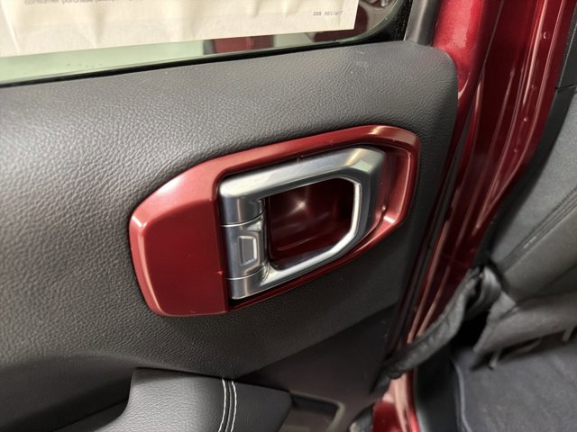 Used 2021 Jeep Gladiator Overland AWD/4WD image 24