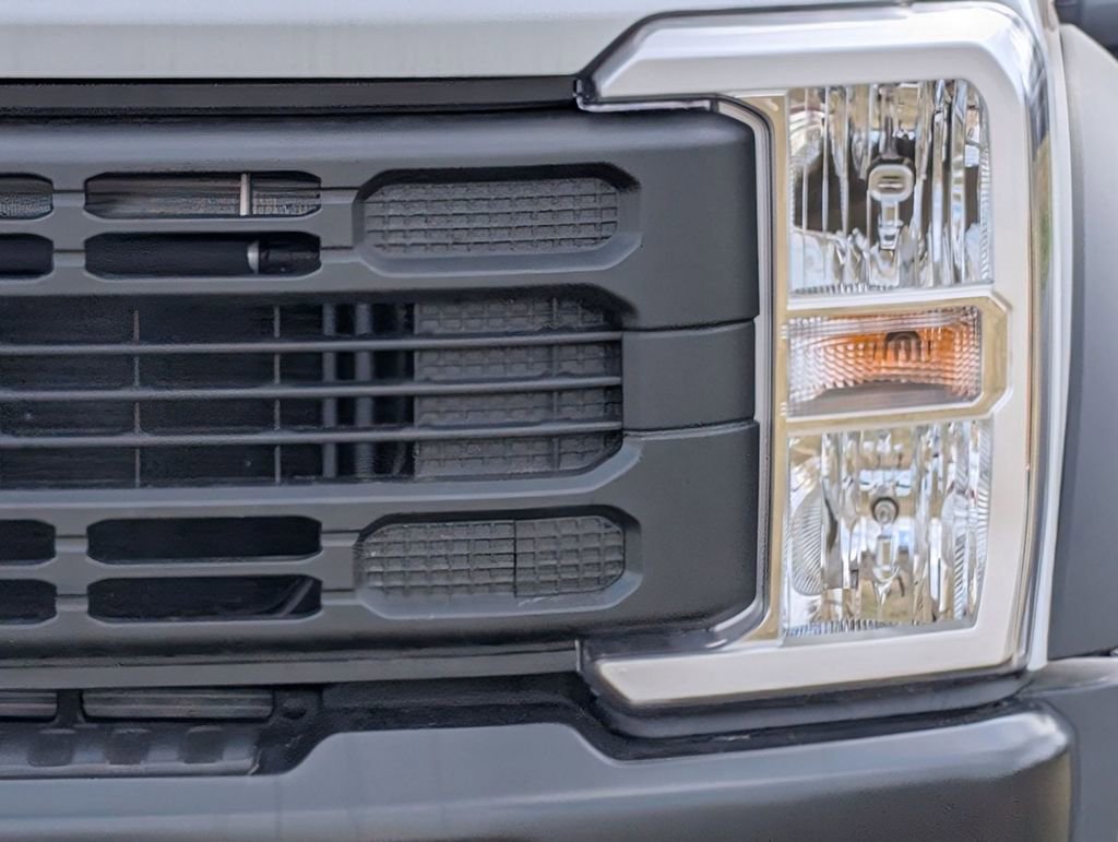 New 2025 Ford F550 XL image 10