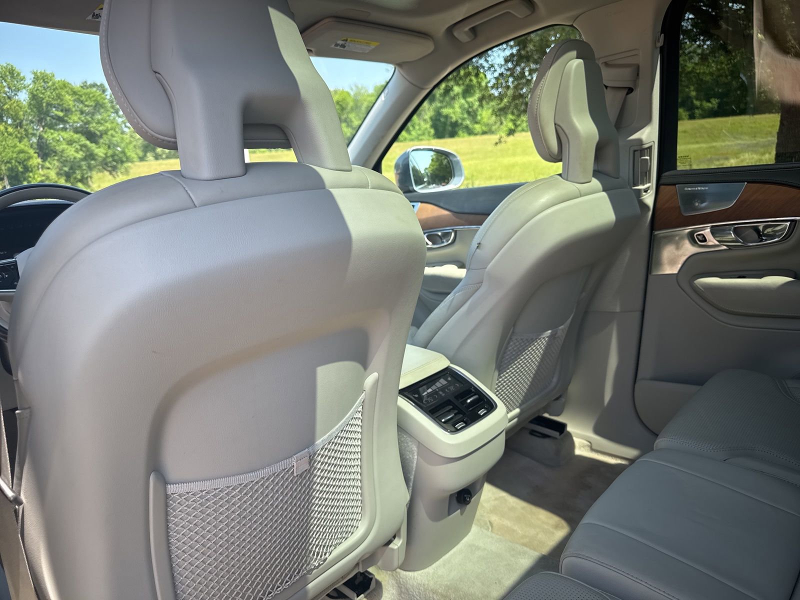 Used 2016 Volvo XC90 T6 Inscription w/ Vision Package AWD/4WD image 18