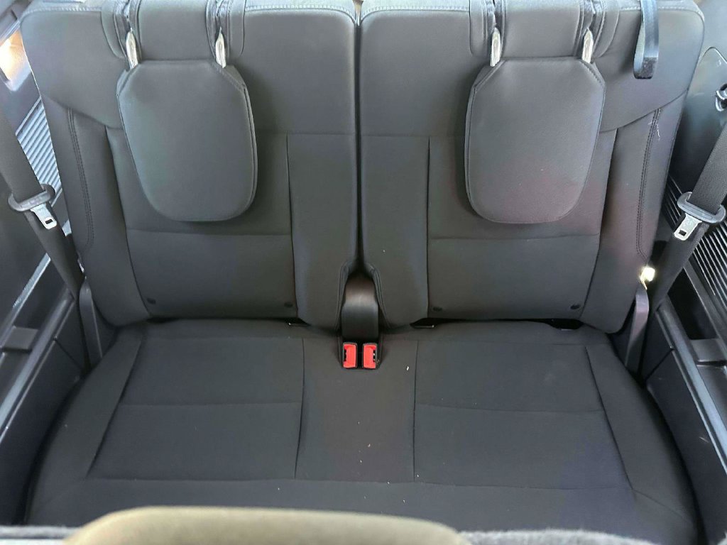 Used 2023 Ford Explorer XLT AWD/4WD image 11