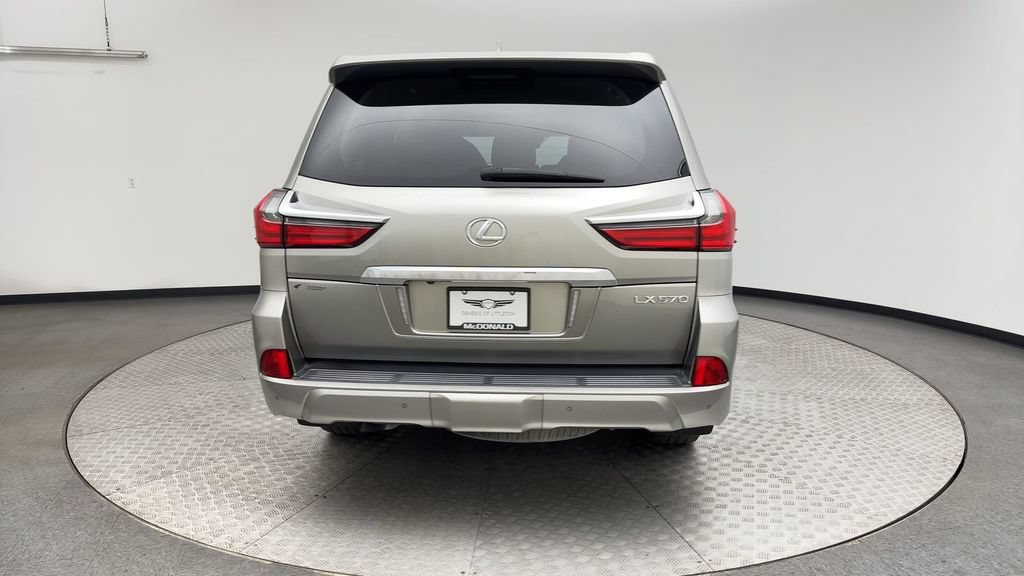 Used 2018 Lexus LX 570 4WD w/ Luxury Package image 3