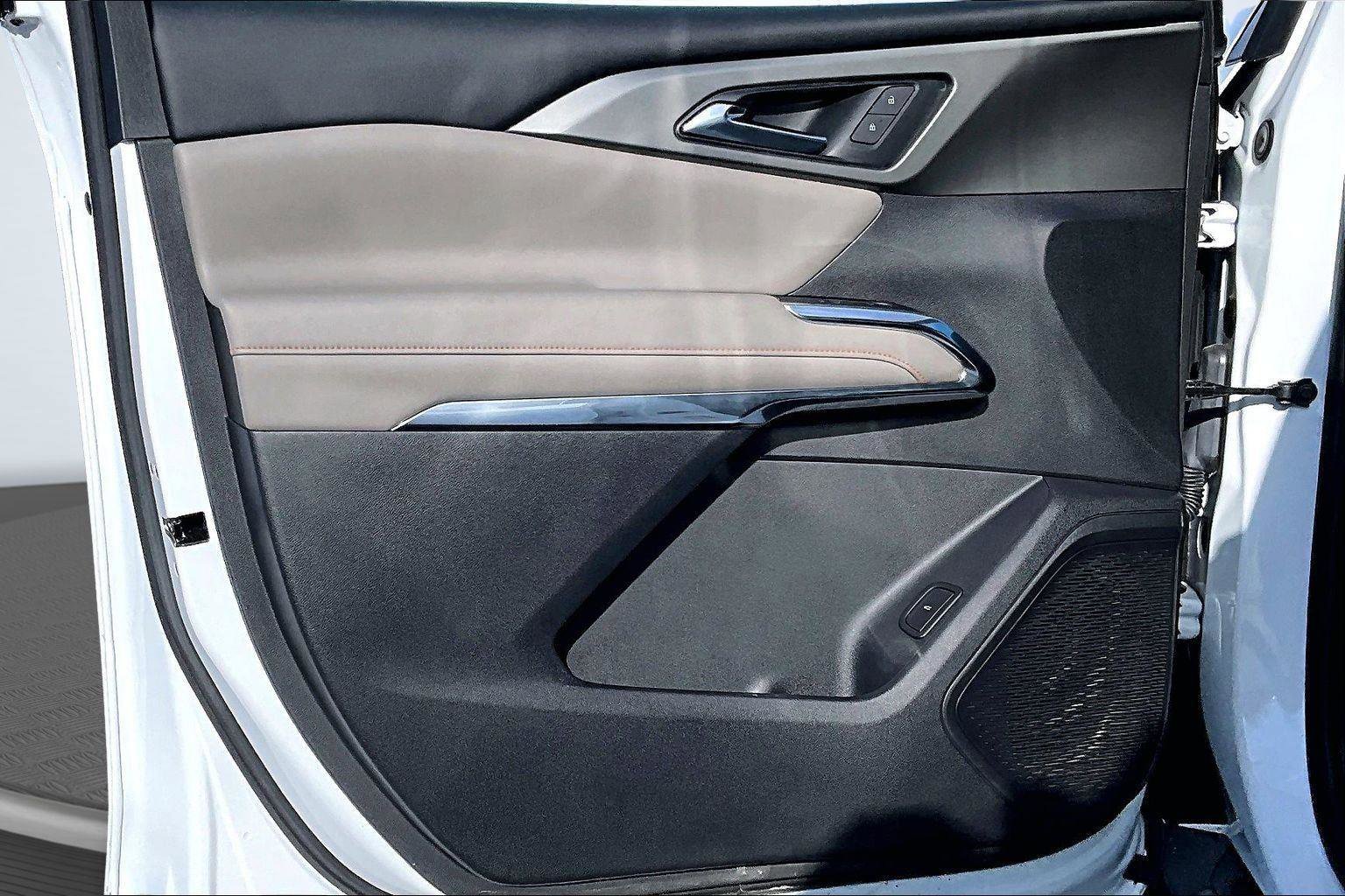 Used 2024 Chevrolet Traverse LT w/ LPO, Floor Liner Package image 24
