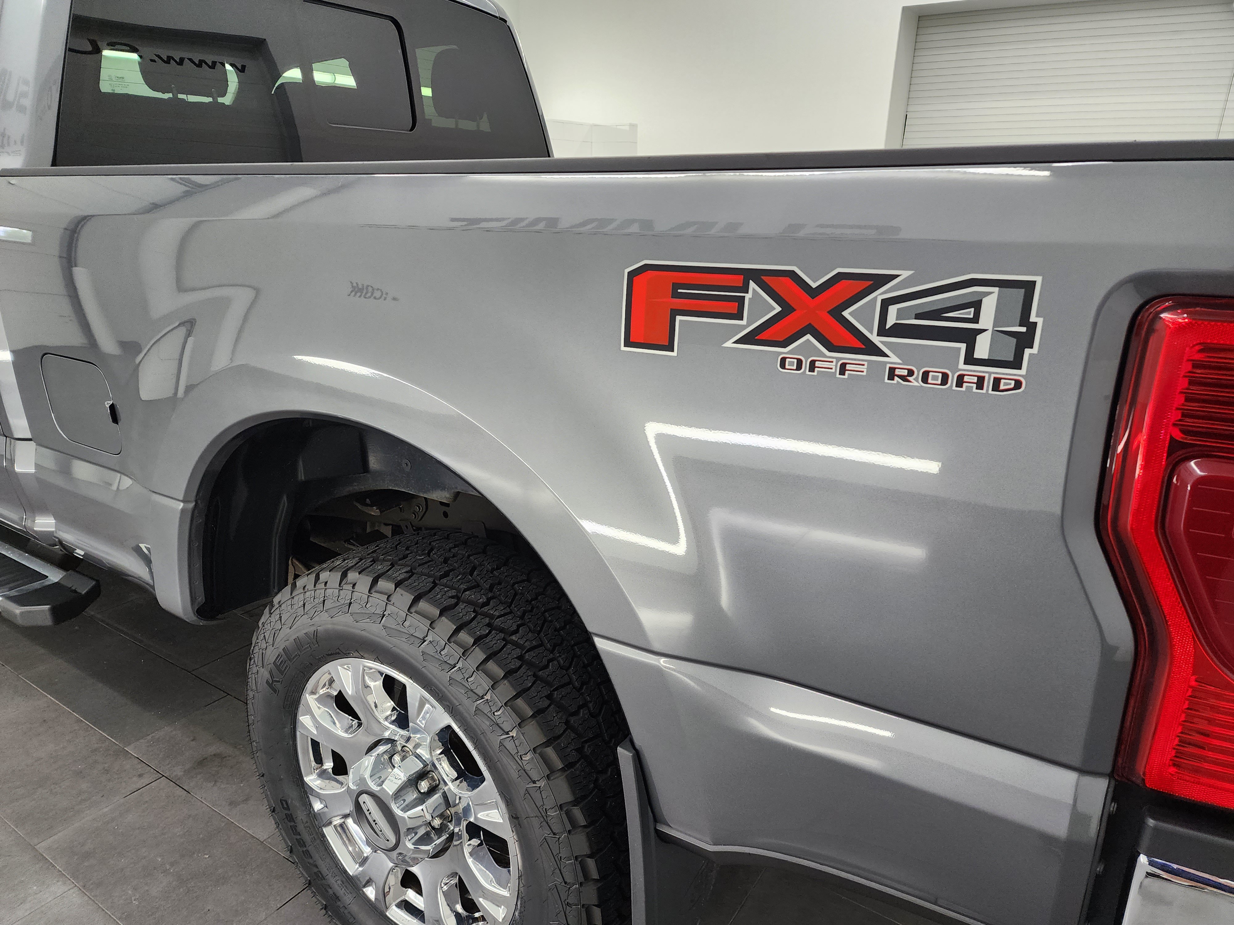 Used 2022 Ford F350 Lariat w/ Chrome Package AWD/4WD image 34