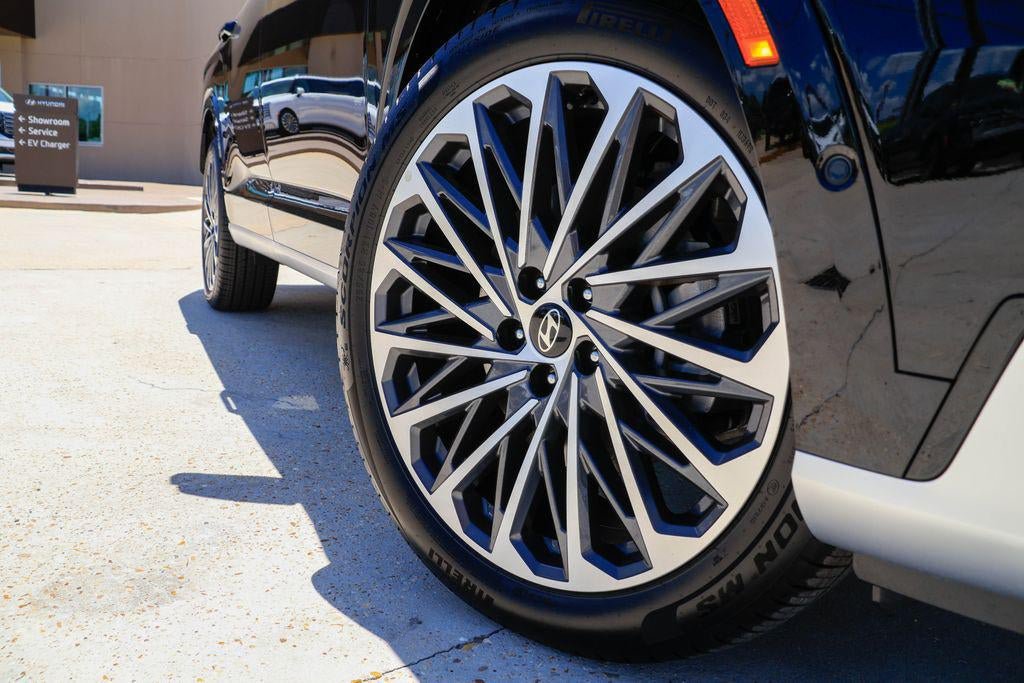 New 2026 Hyundai Palisade Calligraphy FWD image 36