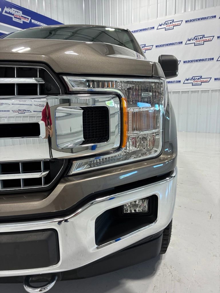 Used 2018 Ford F150 XLT w/ Equipment Group 302A Luxury AWD/4WD image 13