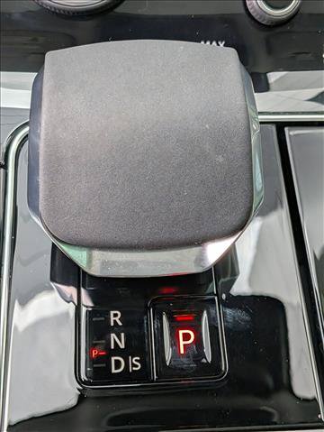 Certified 2023 Land Rover Range Rover Velar R-Dynamic S AWD/4WD image 12