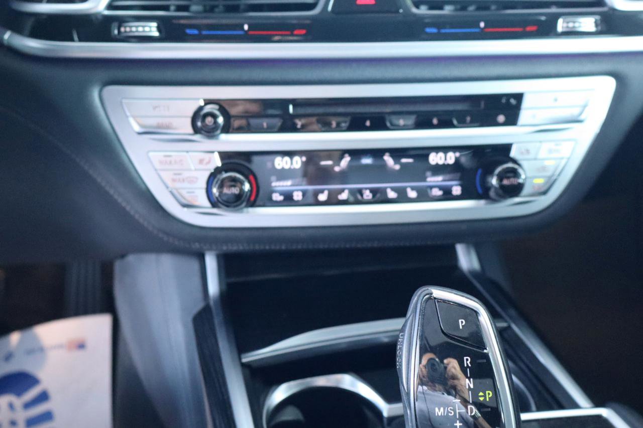Used 2018 BMW 750i RWD image 21