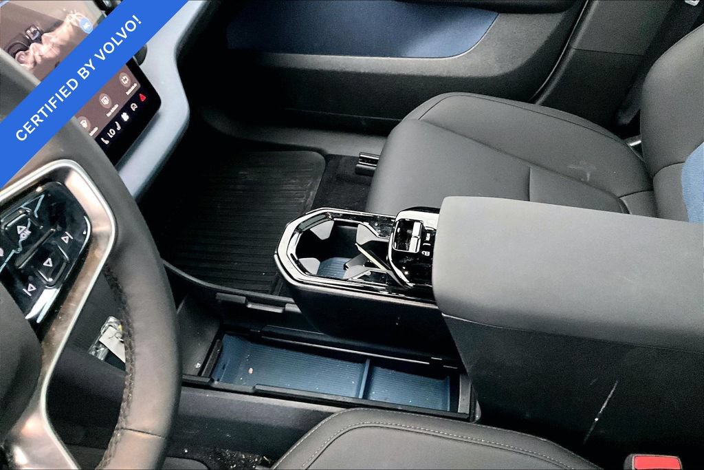 Certified 2025 Volvo EX30 Plus w/ Protection Package Premier AWD/4WD image 16