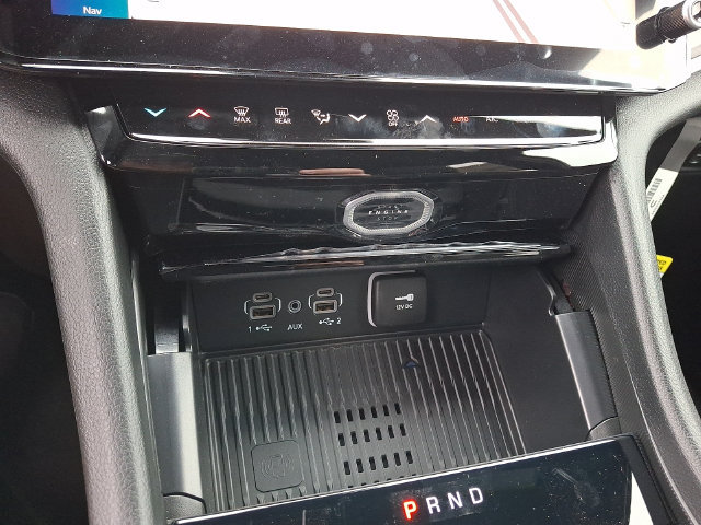 New 2026 Jeep Grand Cherokee Altitude AWD/4WD image 14