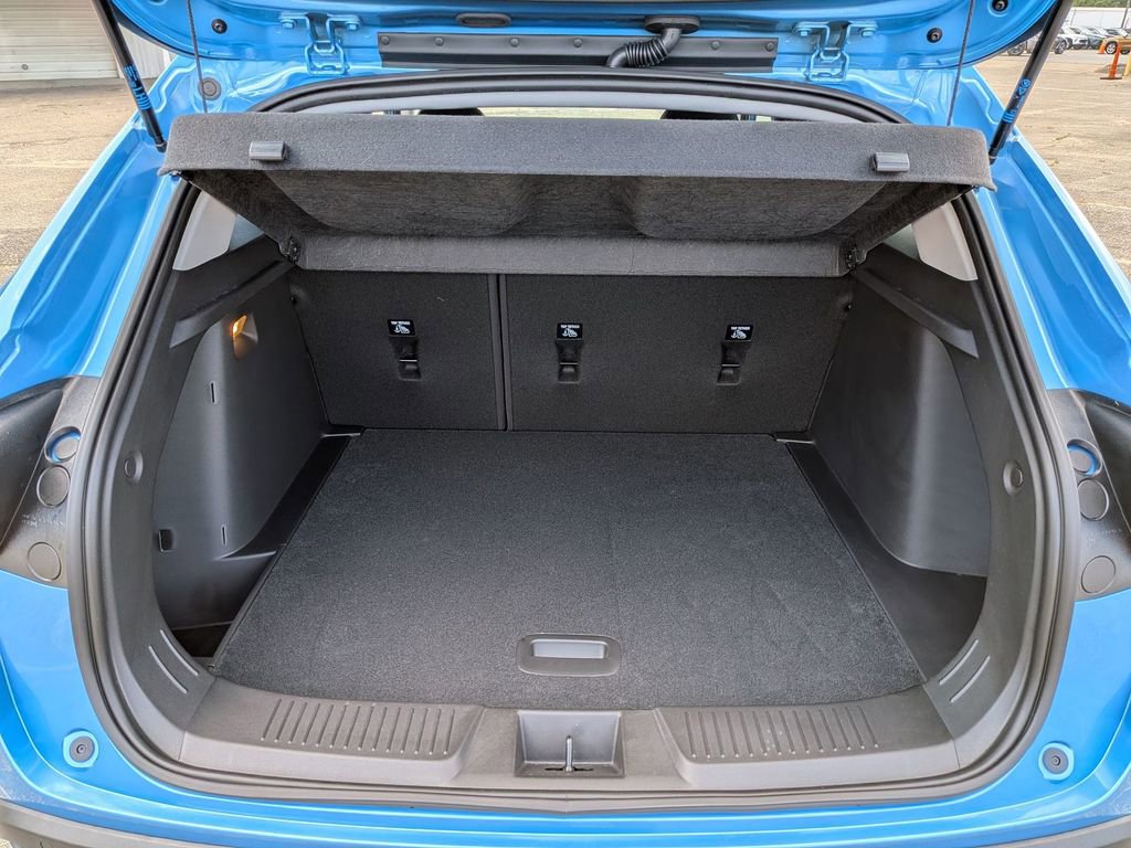 Used 2026 Chevrolet Trax LT w/ Driver Confidence Package FWD image 25