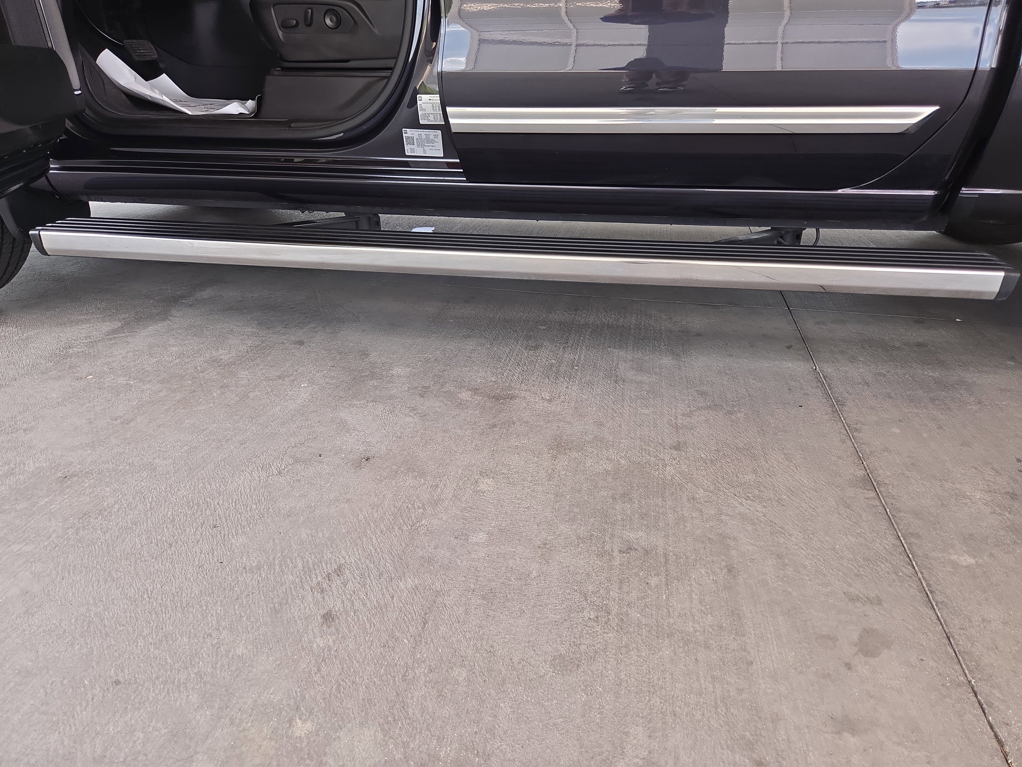 Used 2024 Chevrolet Silverado 1500 High Country w/ High Country Premium Package image 10