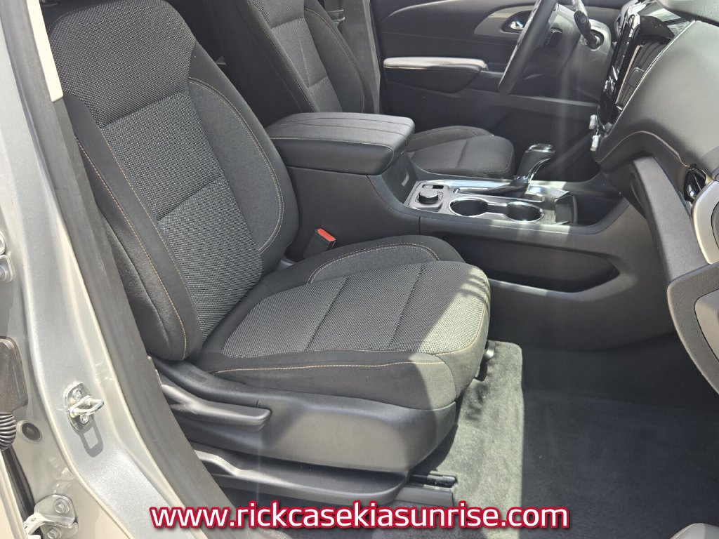 Used 2019 Chevrolet Traverse LS FWD image 17
