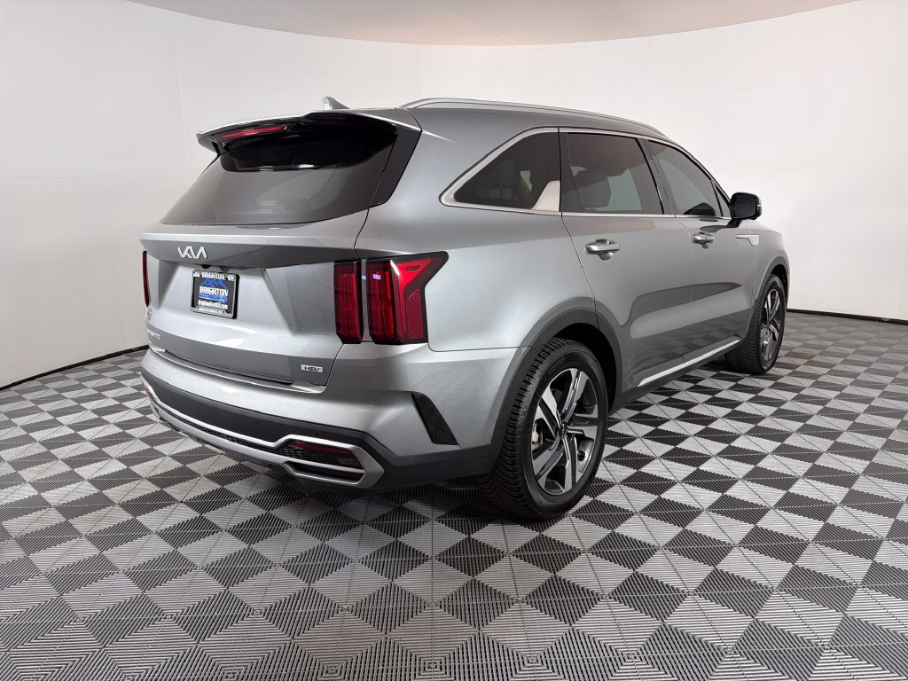 Used 2023 Kia Sorento SX Prestige w/ Panoramic Sunroof Package AWD/4WD image 3