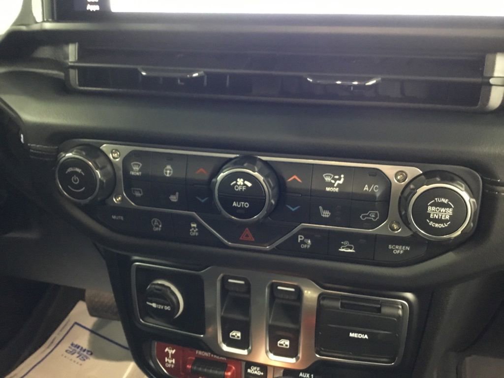 New 2026 Jeep Wrangler Sahara image 22