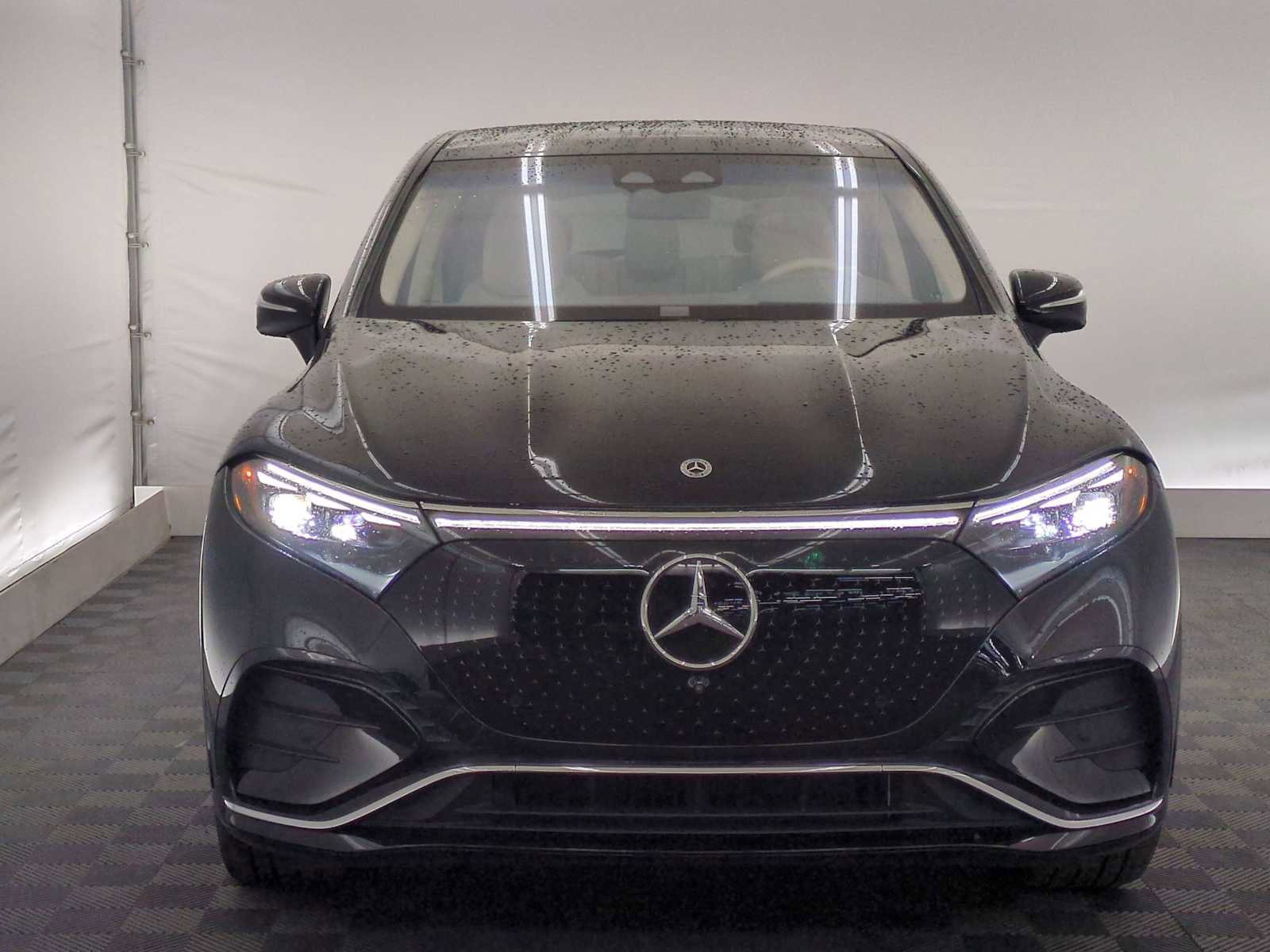 Used 2023 Mercedes-Benz EQS 580 4MATIC SUV image 10