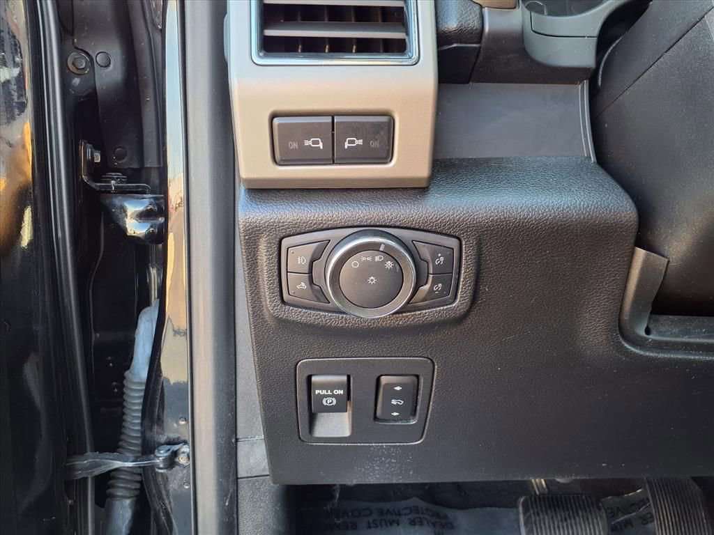 Used 2020 Ford F150 Lariat w/ Equipment Group 502A Luxury image 21