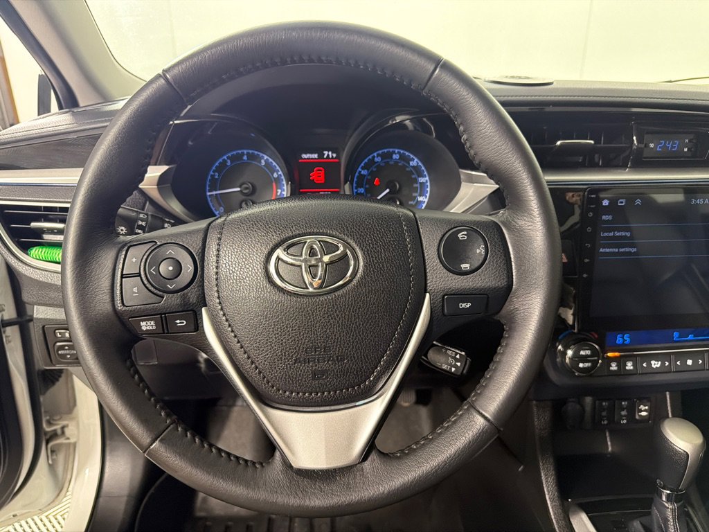 Used 2016 Toyota Corolla S Premium FWD image 17
