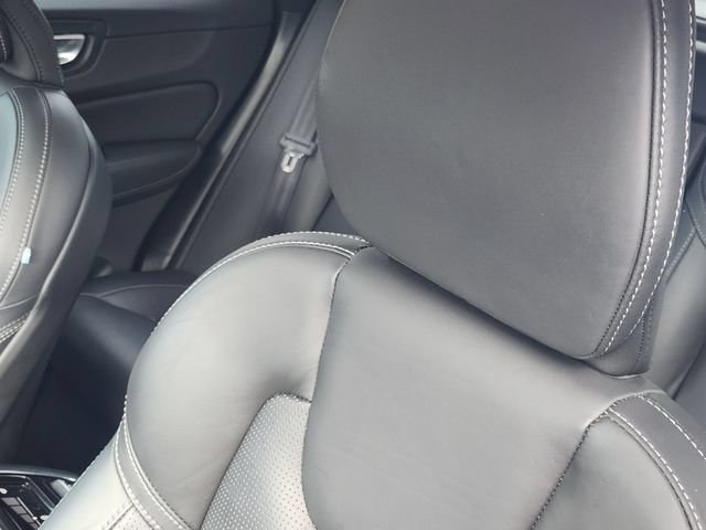 Used 2025 Volvo XC60 B5 Ultra w/ Protection Package Premier AWD/4WD image 20