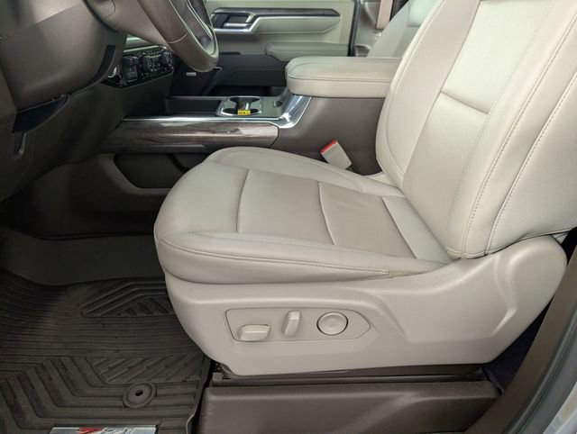 Certified 2025 Chevrolet Silverado 2500 LTZ w/ LTZ Plus Package AWD/4WD image 13