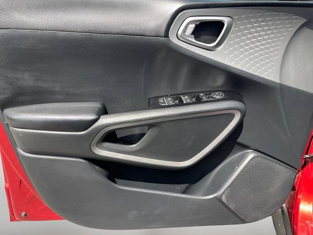 Used 2022 Kia Soul LX FWD image 25