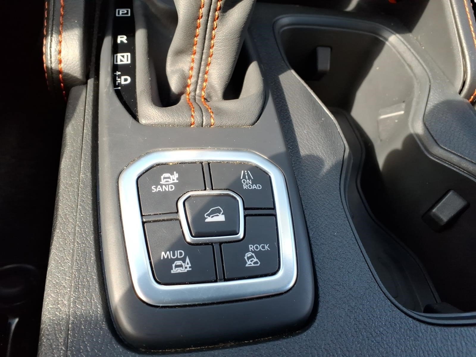 Used 2026 Nissan Frontier PRO-4X AWD/4WD image 21