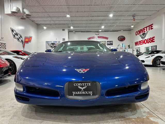Used 2004 Chevrolet Corvette Coupe w/ Preferred Equipment Group RWD image 23