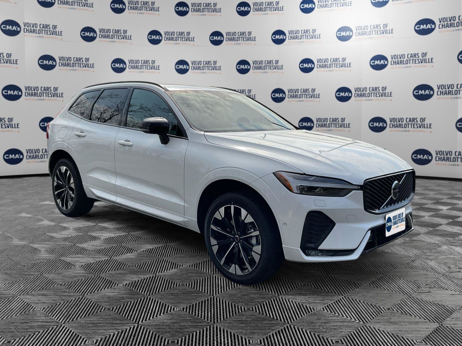 New 2026 Volvo XC60 B5 Plus w/ Climate Package image 7