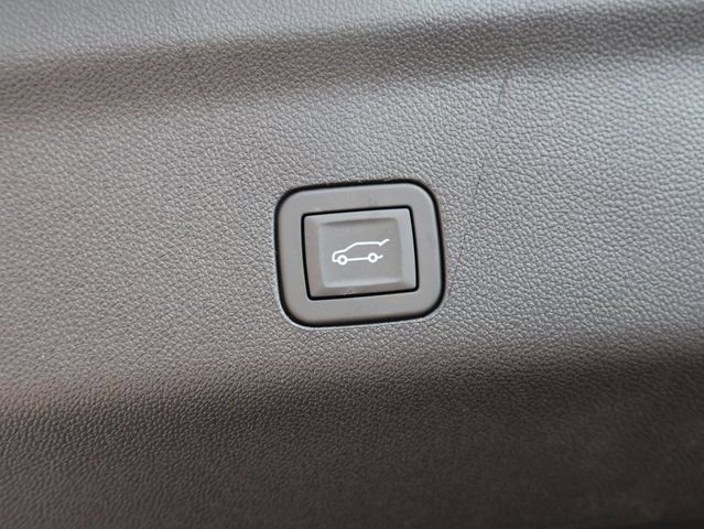 New 2026 GMC Yukon AT4 w/ AT4 Premium Plus Package AWD/4WD image 17
