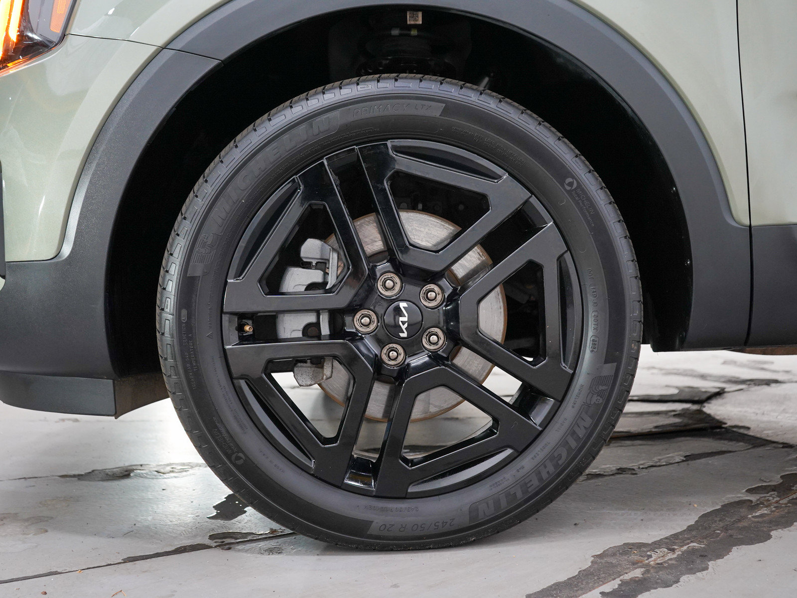 Used 2024 Kia Telluride EX X-Line AWD/4WD image 32