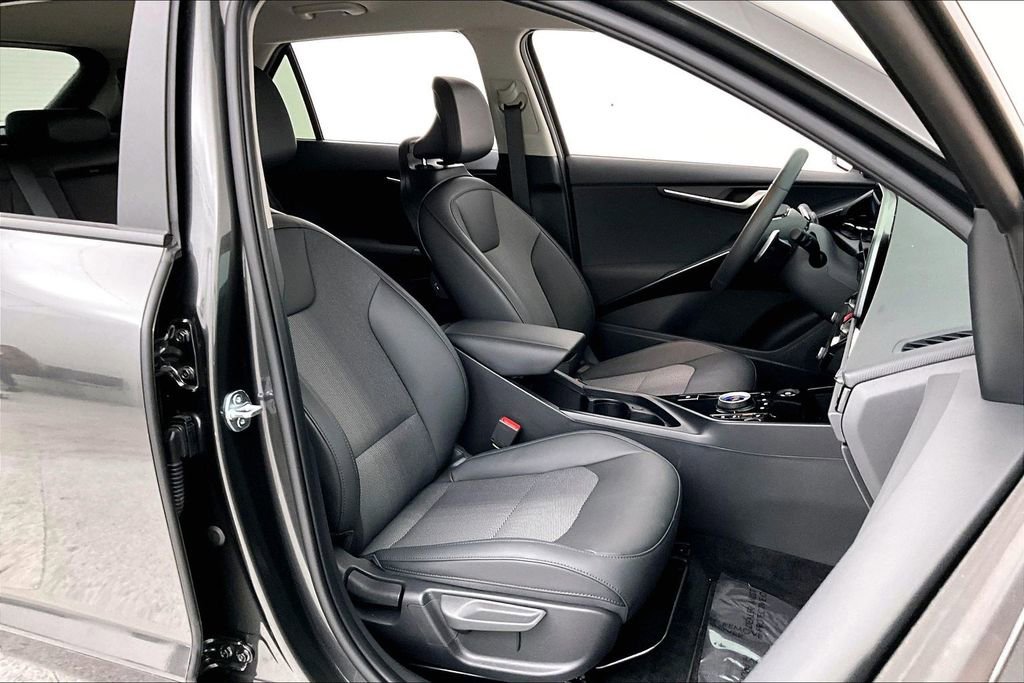 Used 2025 Kia Niro Wind w/ Wind Preserve Package image 10