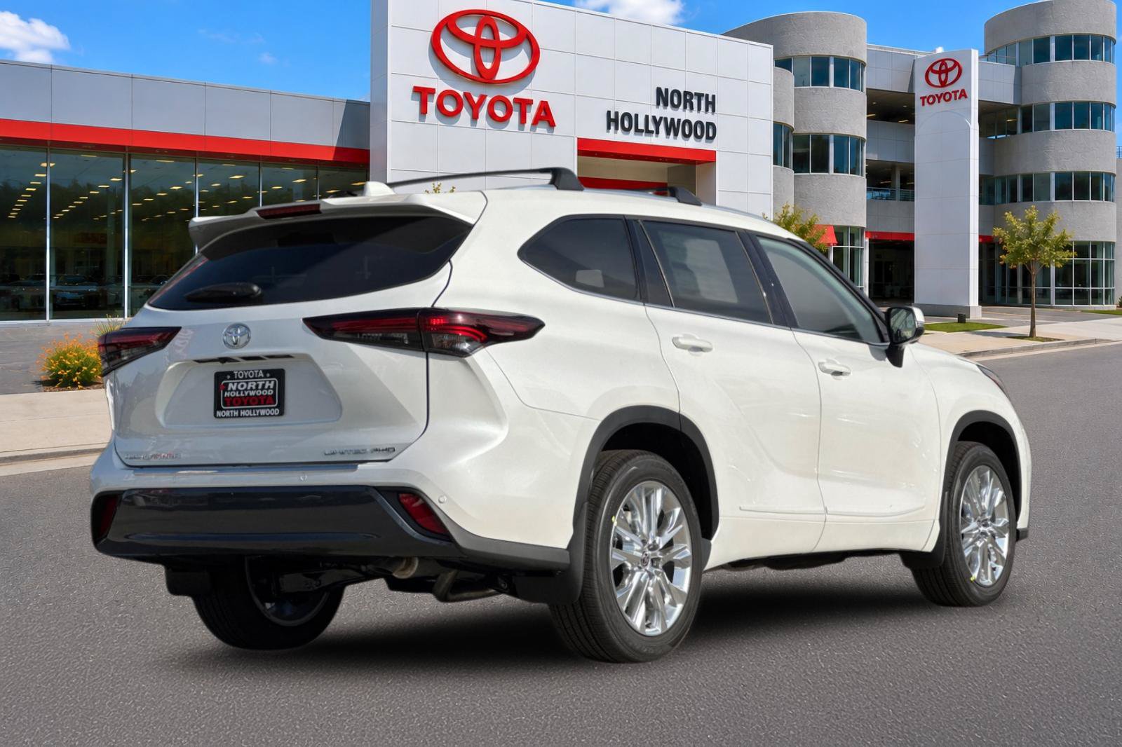New 2026 Toyota Highlander Limited AWD/4WD image 5
