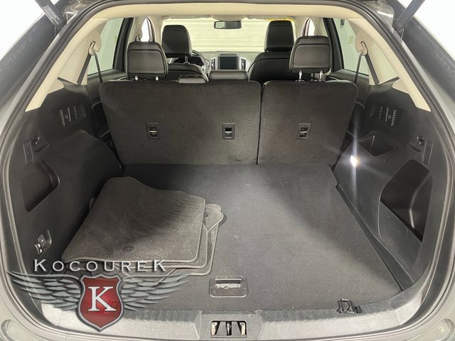 Used 2022 Ford Edge SEL w/ Convenience Package image 24