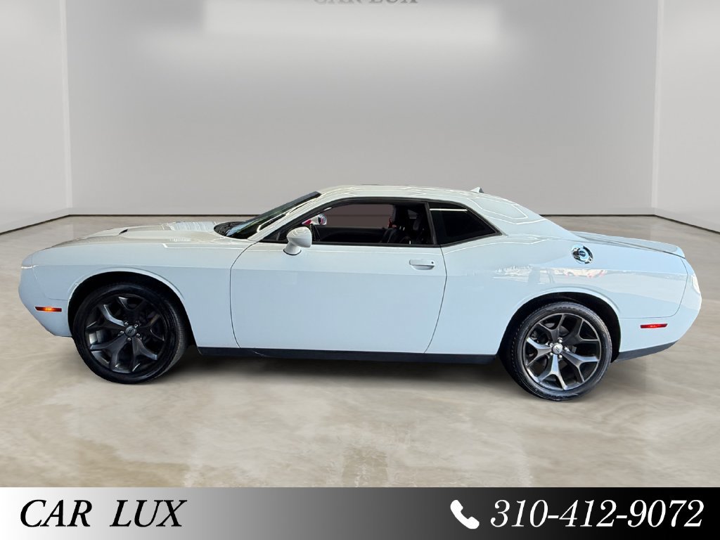 Used 2018 Dodge Challenger SXT Plus RWD image 2