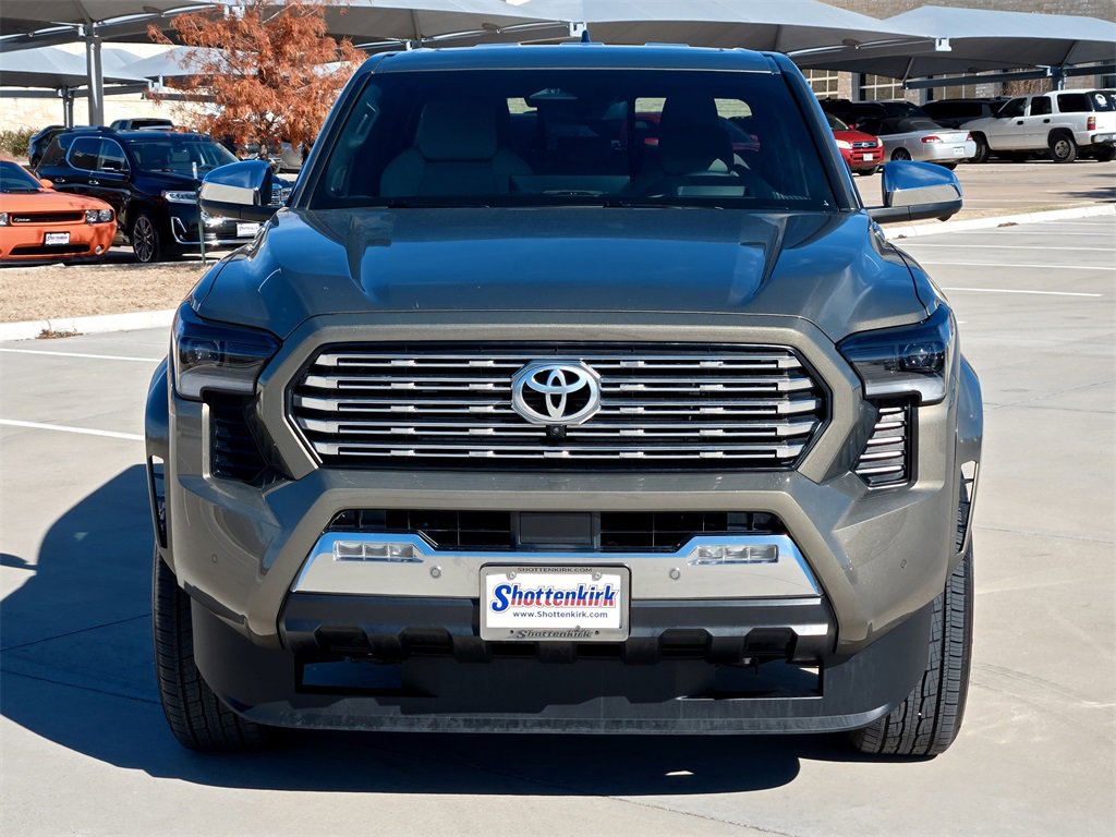 Used 2025 Toyota Tacoma Limited image 8