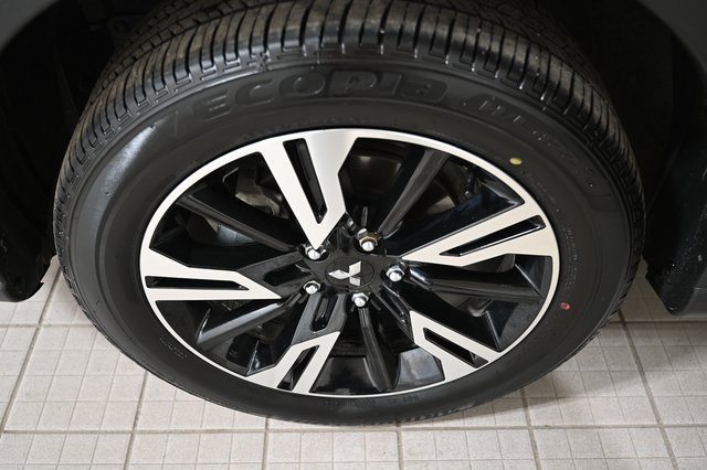 Used 2024 Mitsubishi Eclipse Cross SE image 18