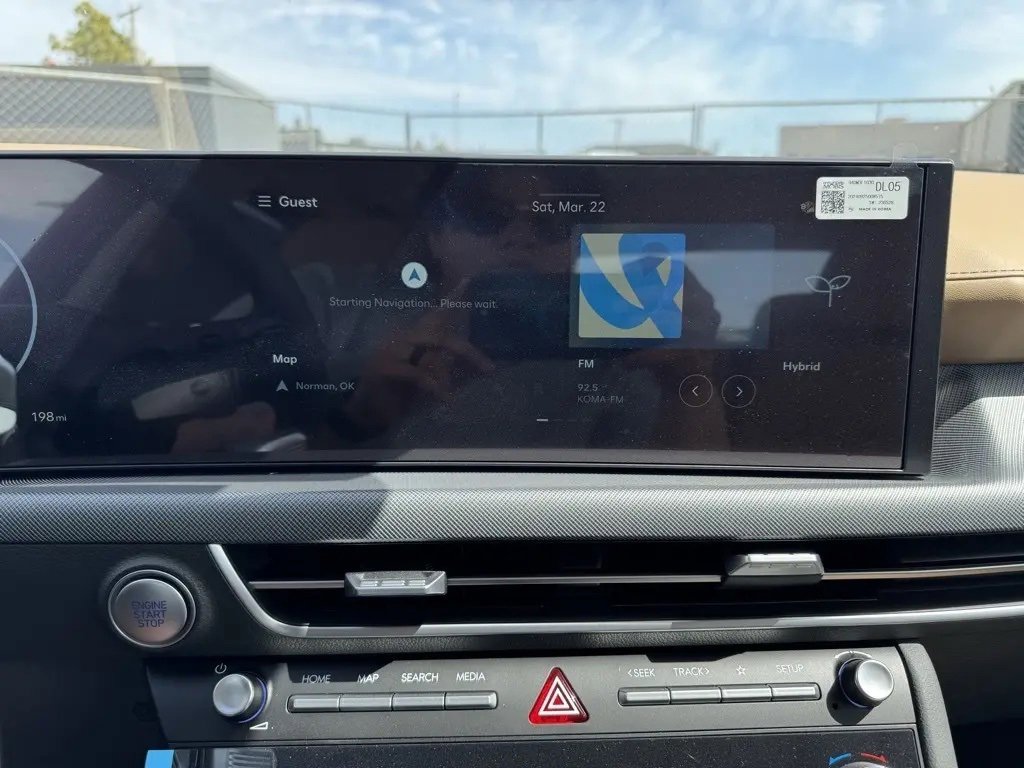 New 2025 Hyundai Sonata Limited image 22