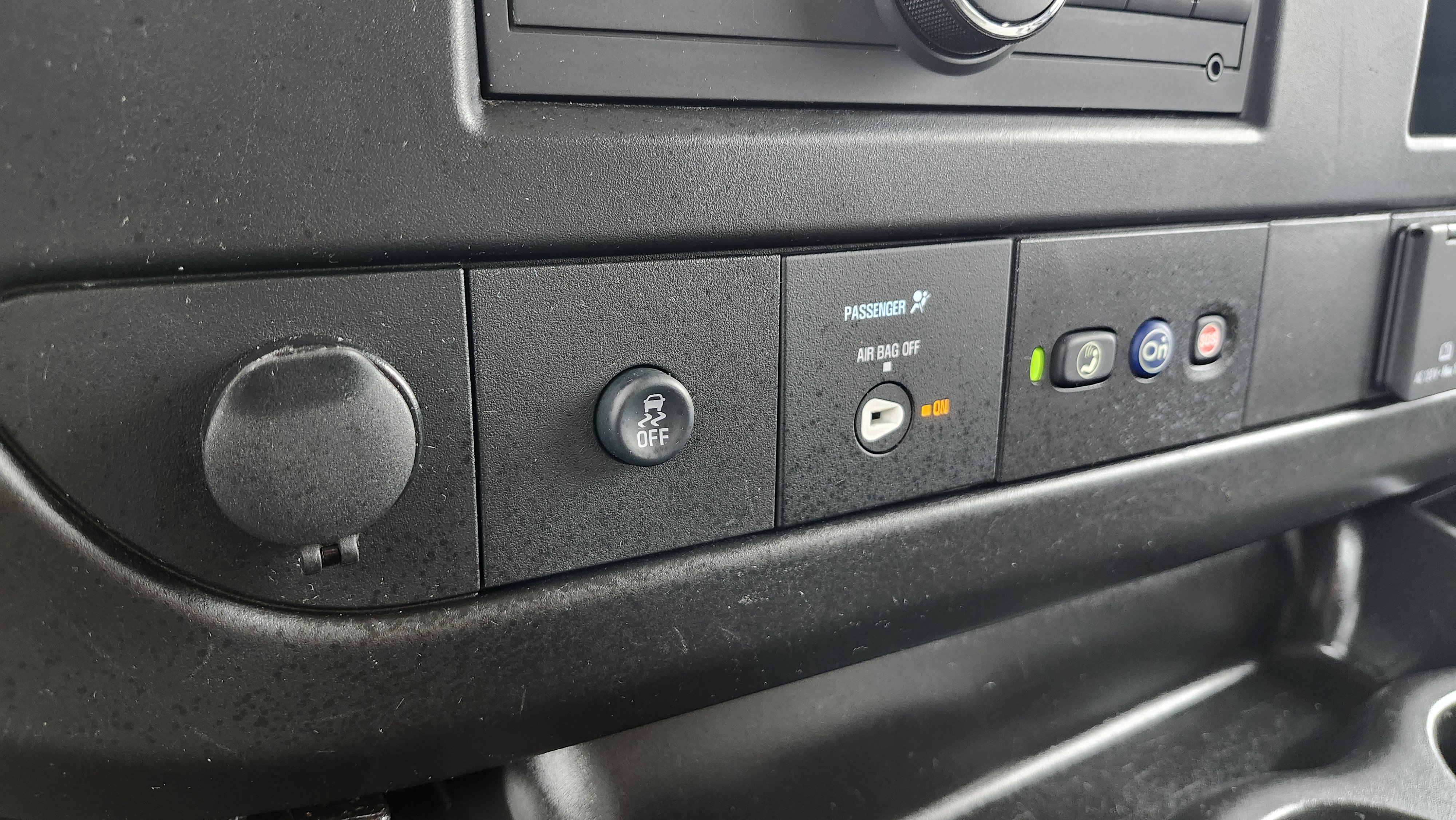 Used 2022 Chevrolet Express 3500 LS image 31