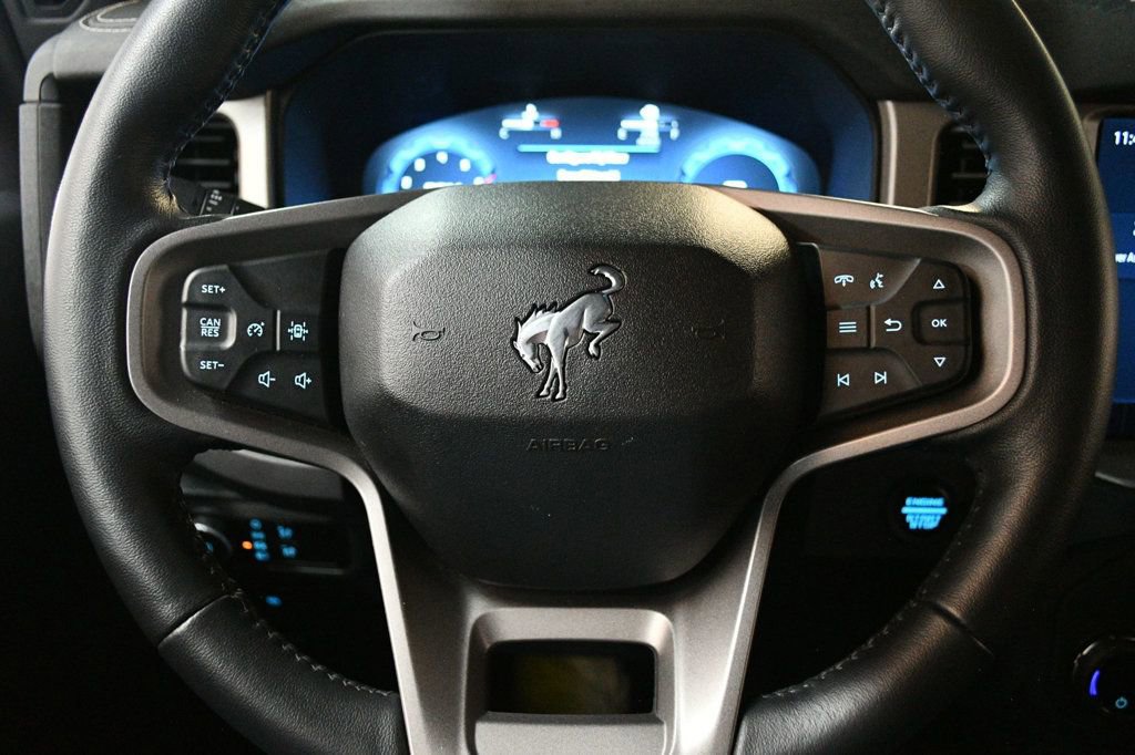 Used 2025 Ford Bronco Outer Banks AWD/4WD image 39