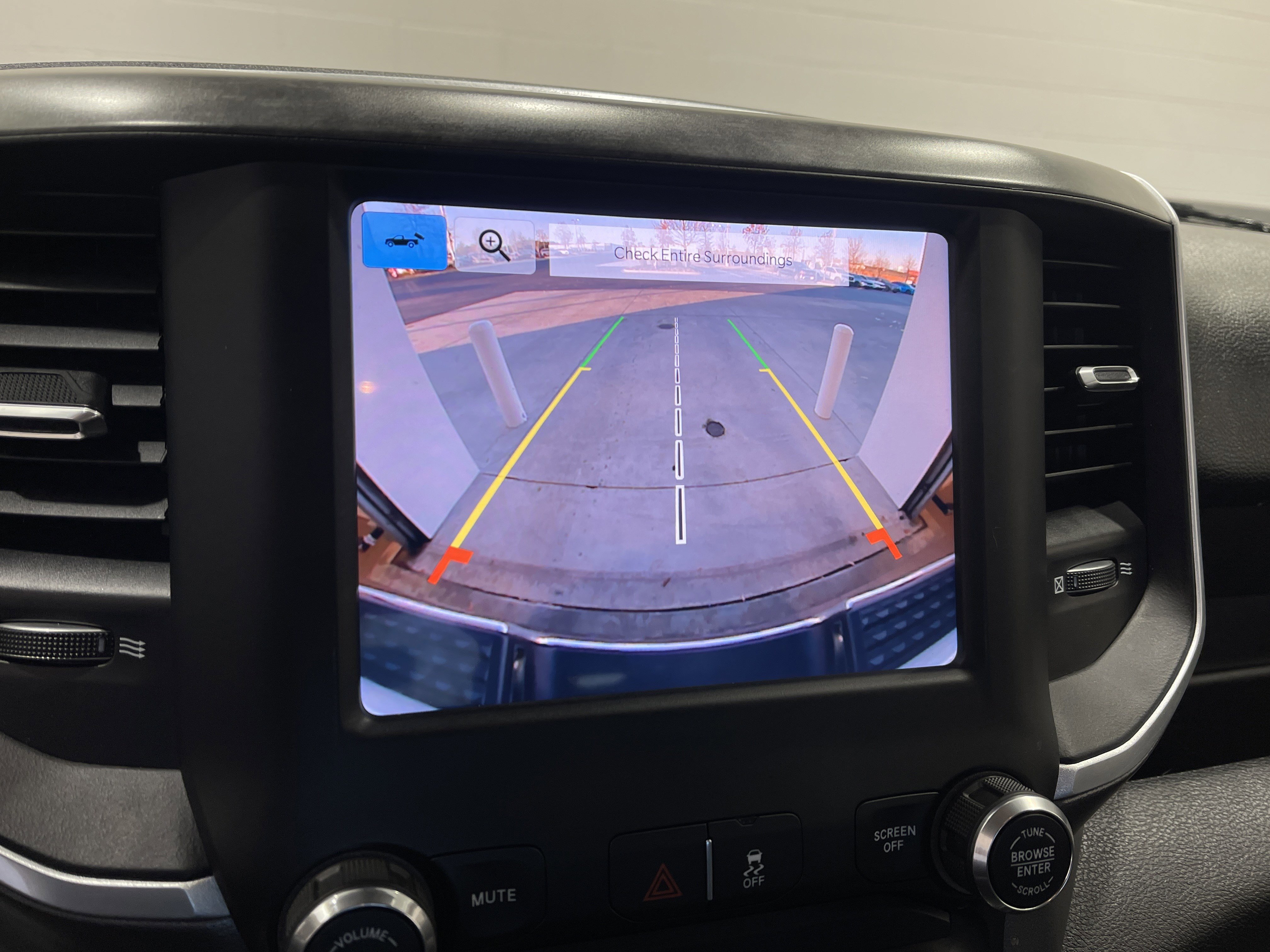 Used 2022 RAM 2500 Big Horn w/ Cold Weather Group image 14