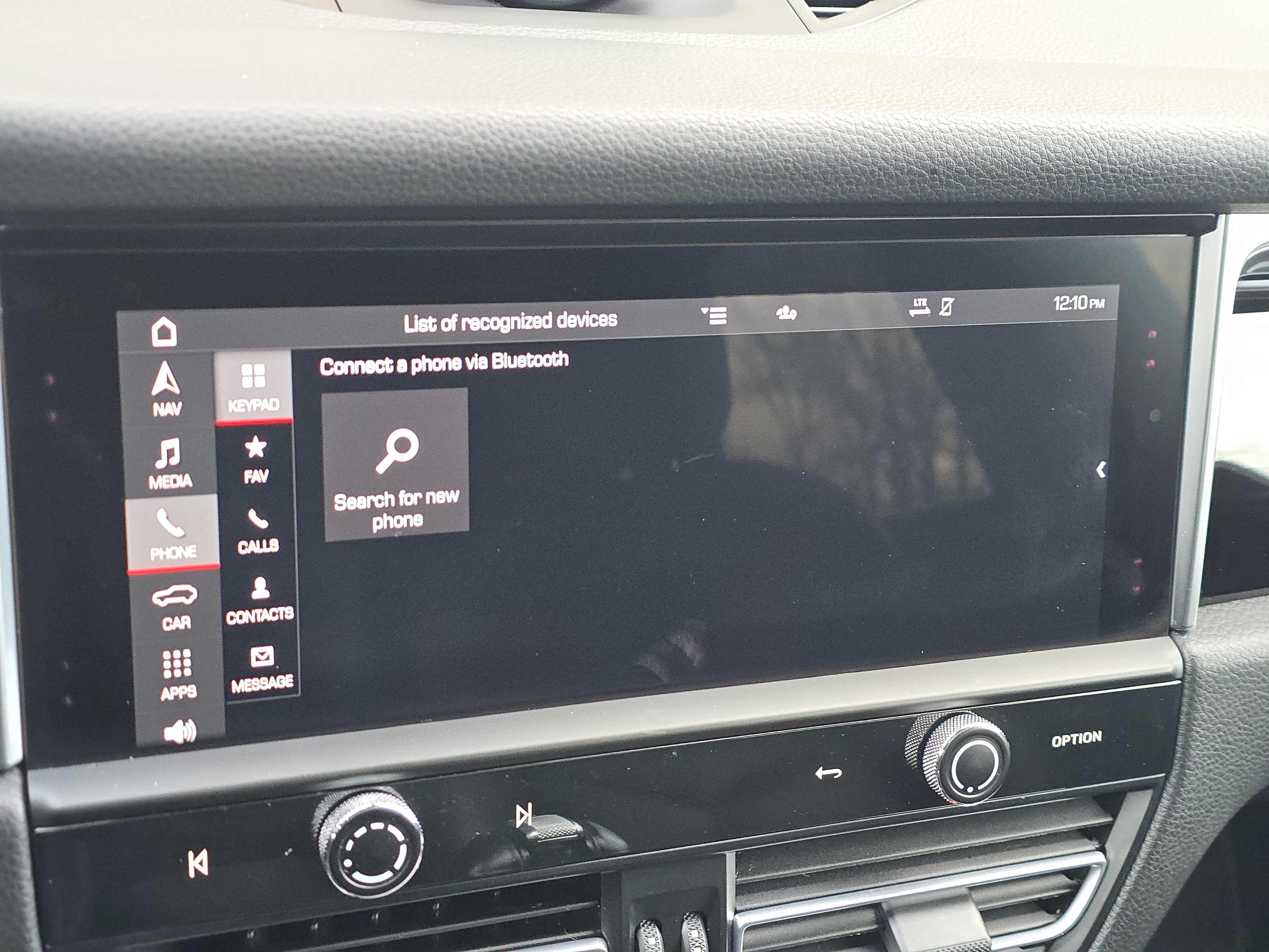 Certified 2023 Porsche Macan image 22