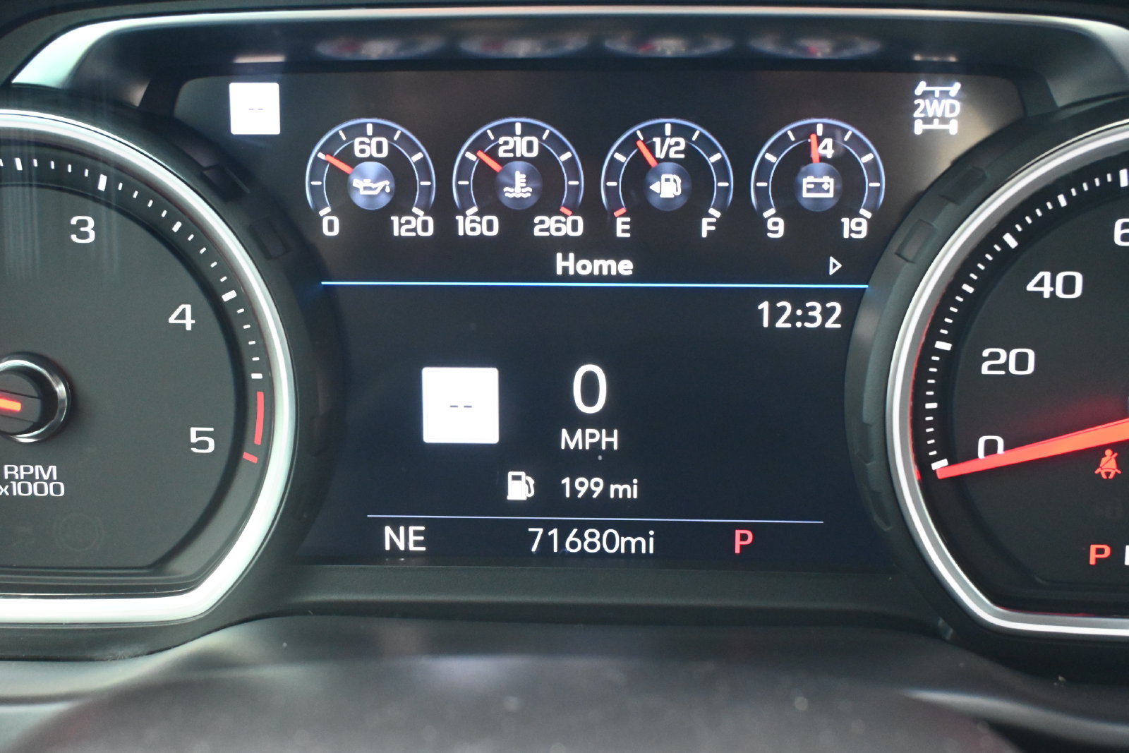 Used 2022 Chevrolet Silverado 2500 High Country w/ Technology Package AWD/4WD image 14