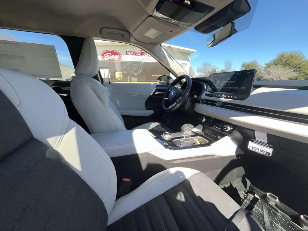 New 2026 Mitsubishi Outlander SE FWD image 16