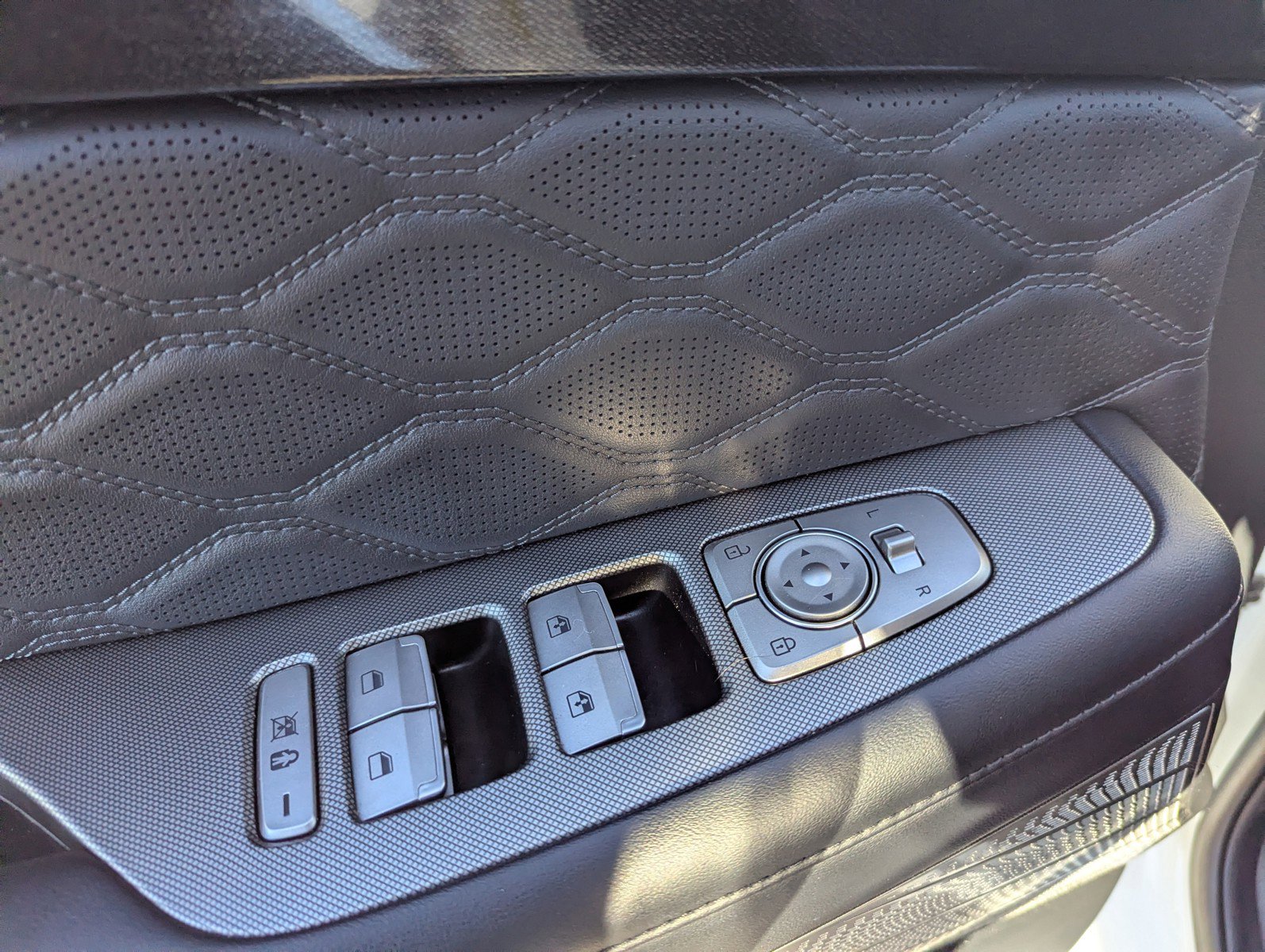 Used 2020 Hyundai Palisade Limited image 30