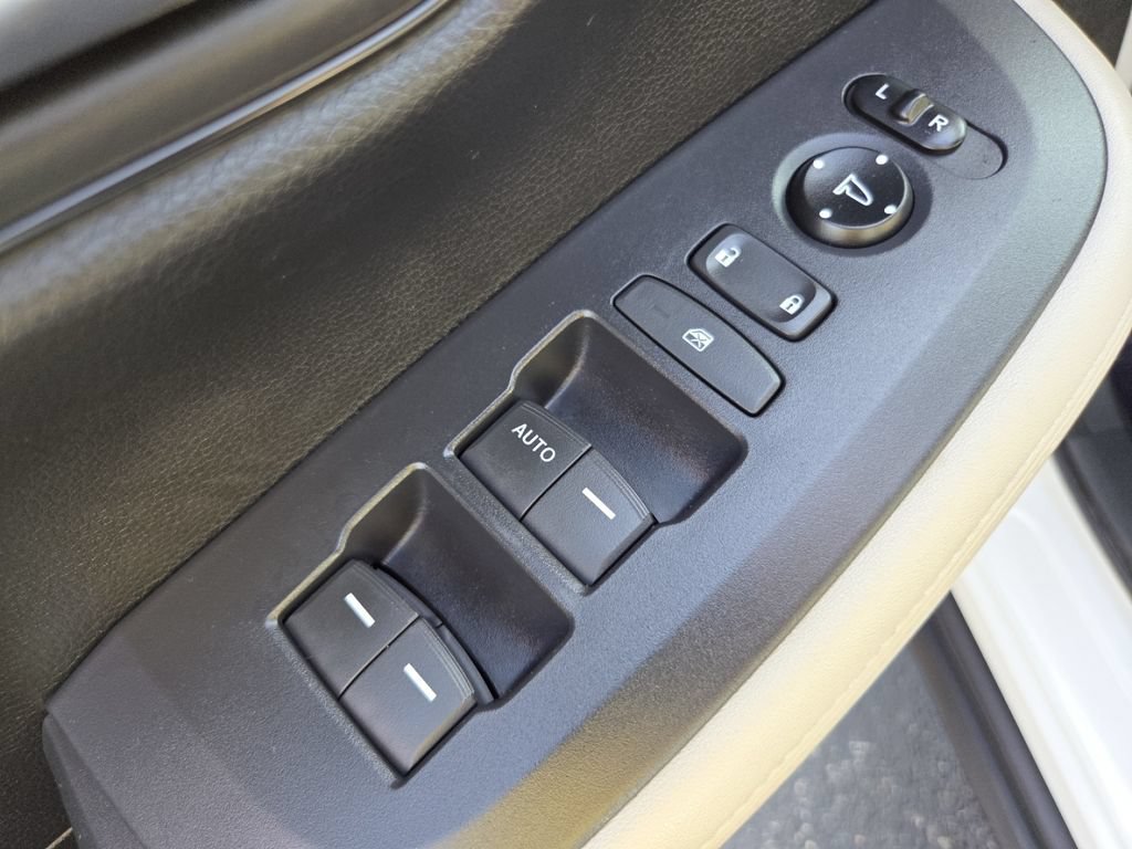 Certified 2024 Honda HR-V LX image 26