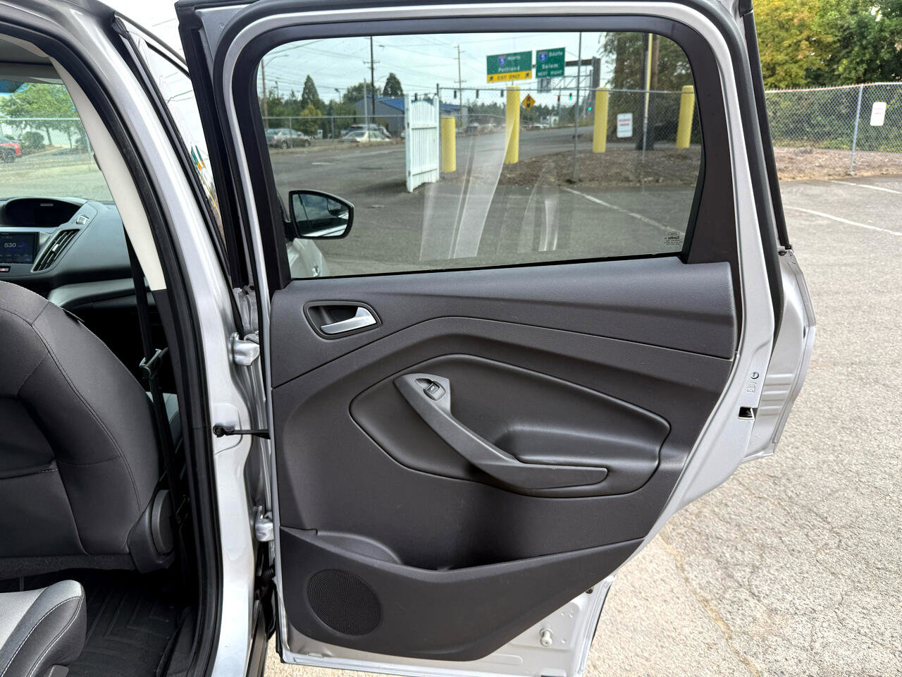 Used 2016 Ford Escape SE image 21