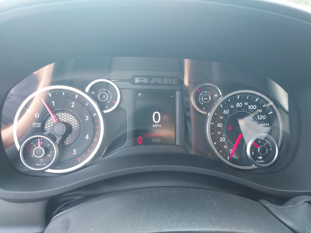 New 2027 RAM 3500 Tradesman AWD/4WD image 18