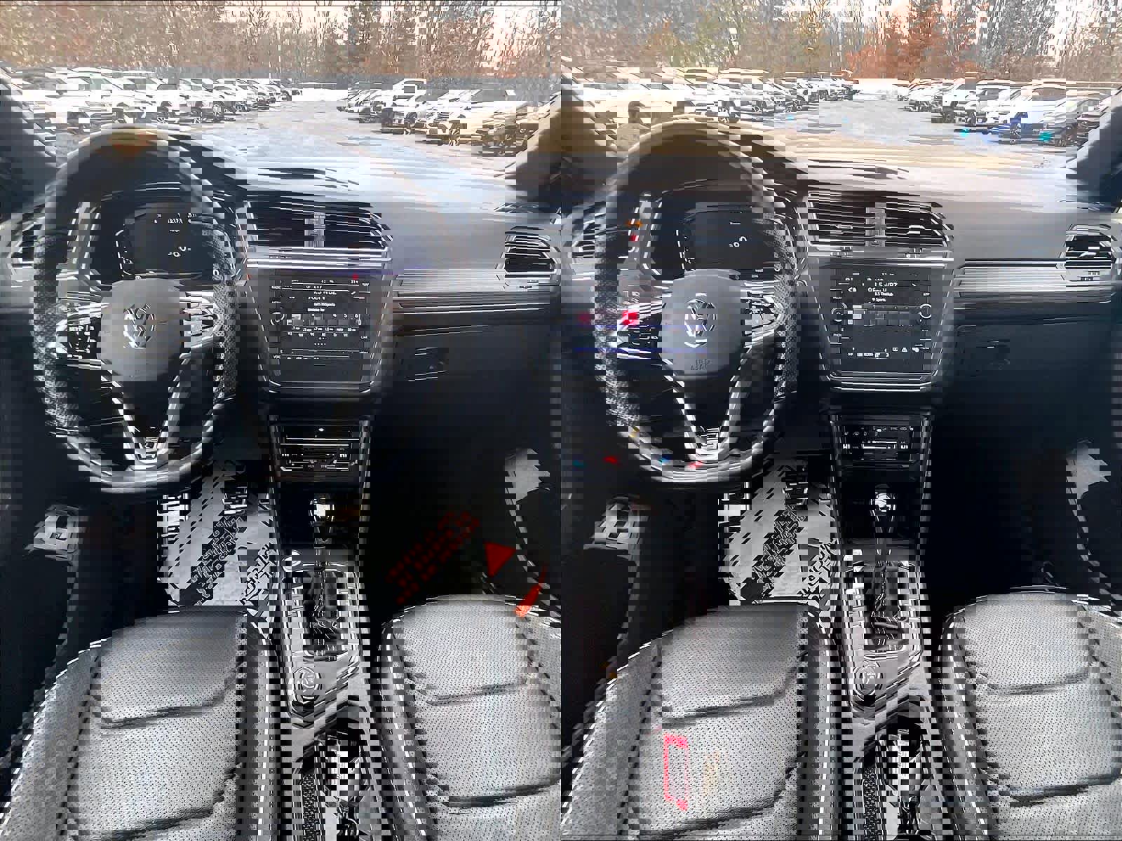 Used 2022 Volkswagen Tiguan SEL R-Line image 21